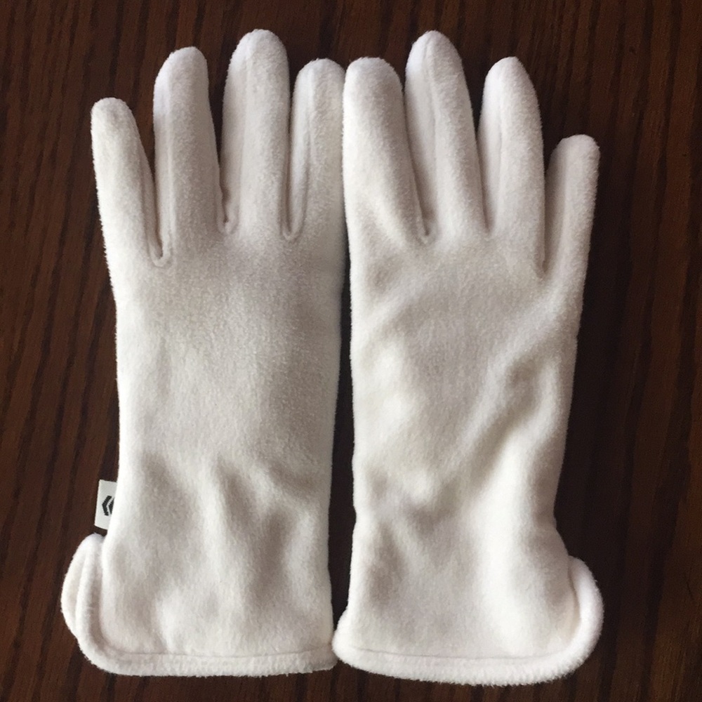 GLOVES NWOT